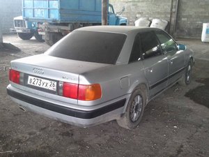 Audi 100 2.jpg