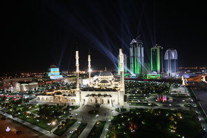 chechnya-photo-den-goroda-grozny-fotoreportaj-01[1].jpg