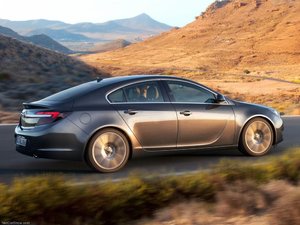 Opel-Insignia_2014_1024x768_wallpaper_15.jpg