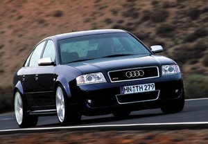 104_audi_rs6_2002_01_b.jpg