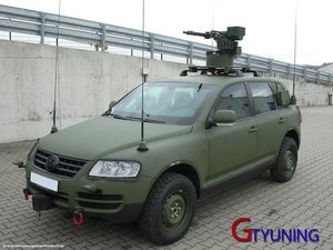 1342679244_vw-touareg-military.jpg