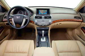 Honda_Accord_2008_11.jpg