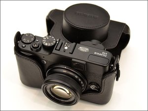 fujifilm-x10.jpg