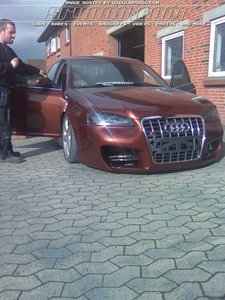 Audi-A6--268870.jpg