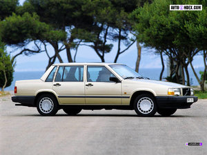 Volvo_740_90-92_30.jpg