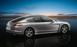 2010-porsche-panamera_18-1.jpg