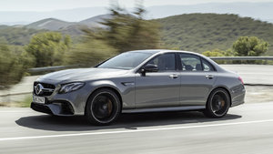 2017-mercedes-amg-e63-sedan-5.jpg