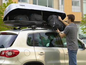 thule_luggage_roofbox.jpg