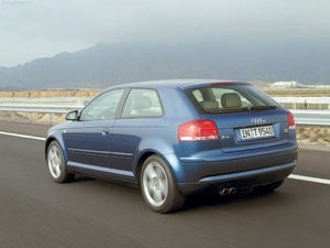 Audi-A3_3.2_V6_3-door-2003-1024-0b.jpg