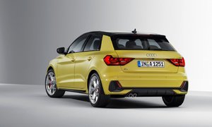 Audi-A1-Sportback-2018-4.jpg