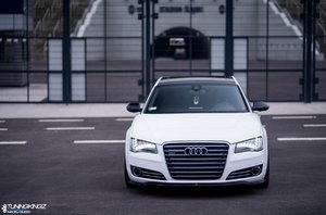 splitter-przedni-v-1-audi-a8-d4_35288_1200.jpg