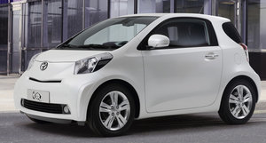 toyota_iq.jpg