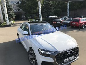 okleyka_kryshy_audi_q8_poliuretanovoy_plenkoy_4_20191122_1298388104.jpg