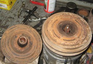 Compressor_Clutch_Plate_Removed.jpg