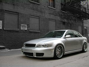 Audi-RS4-Sedan-001.jpg