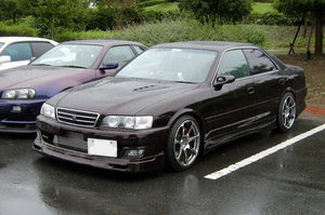 chaser_tourer_v_100f2.jpg