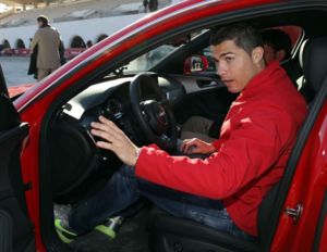 cristiano ronaldo jugadores Real Madrid Audi 3