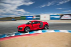 2014 audi r8 v10 plus side in motion1