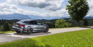 10398 1437670433 zaryazhennyy sedan audi s3 sedan poluchil 400 silnyy dvigatel