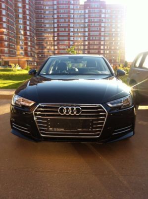 Audi A4 Black Mythos 2.0 TFSI