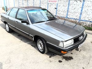 Audi 200 1985